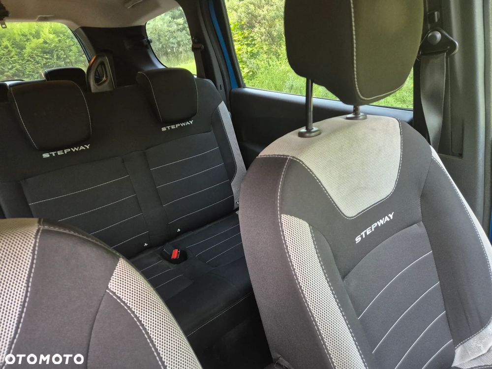 Dacia Lodgy 1.6 SCe Stepway S&S - 14