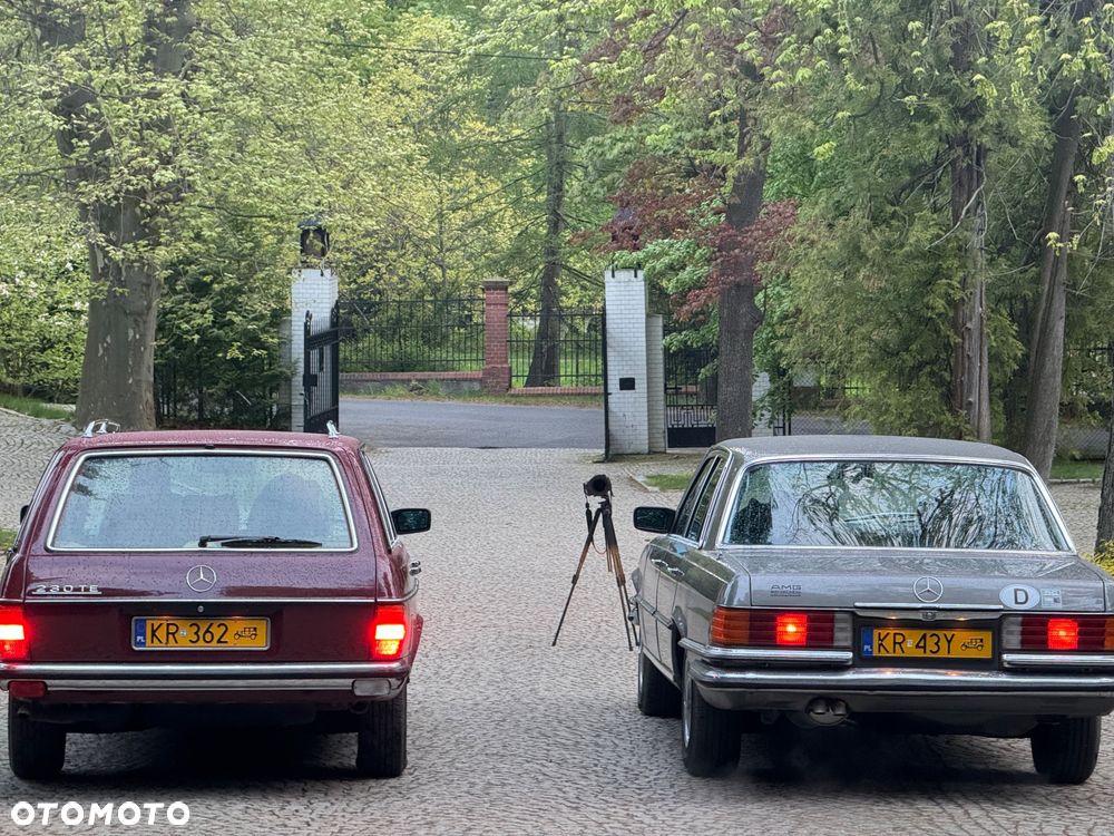 Mercedes-Benz W123 - 12