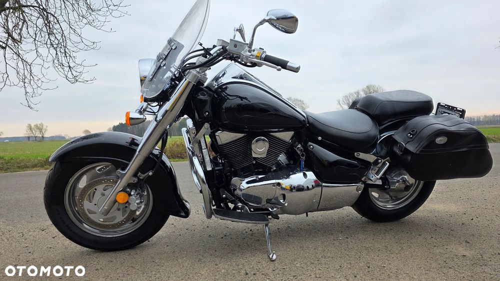 Suzuki Intruder - 19