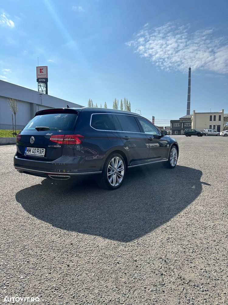 Volkswagen Passat - 13