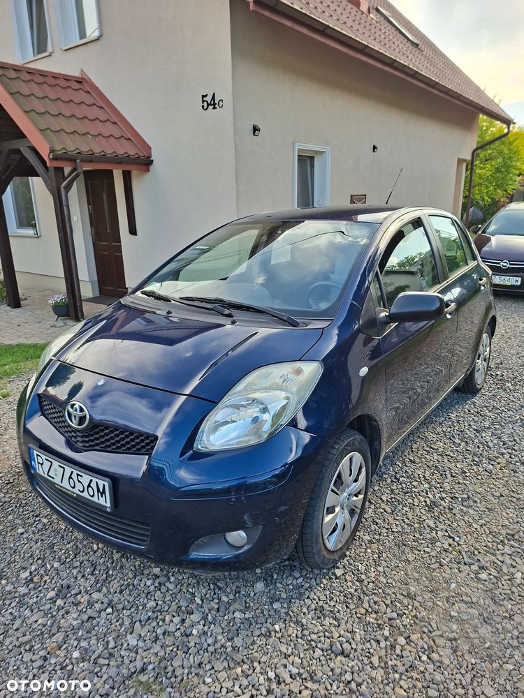 Toyota Yaris 1.33 Luna - 1