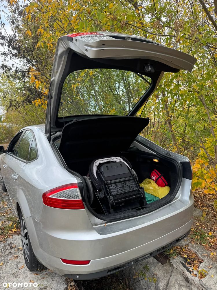 Ford Mondeo - 33