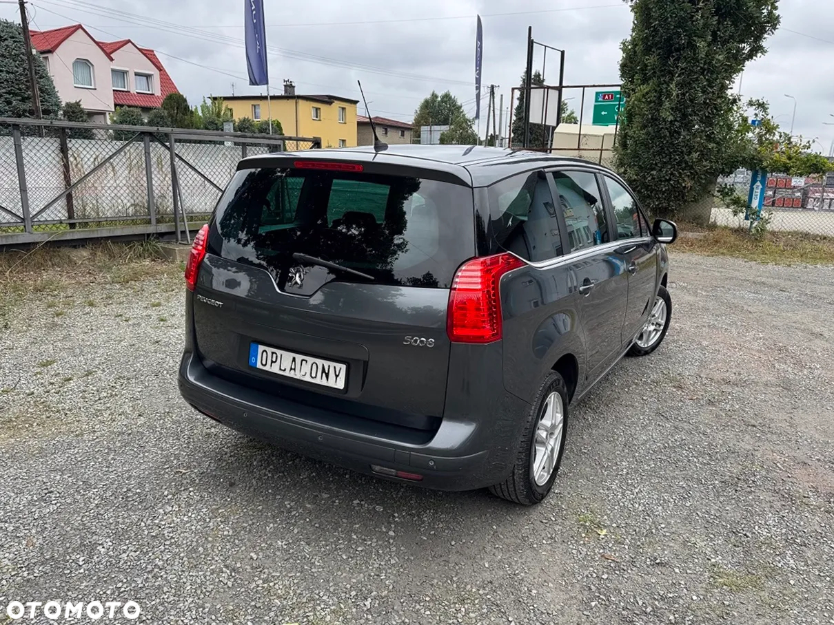 Peugeot 5008 - 9
