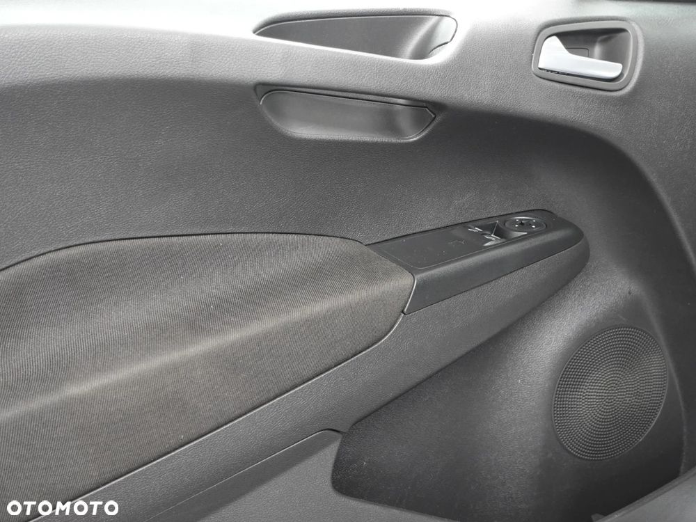 Ford Transit COURIER - 18