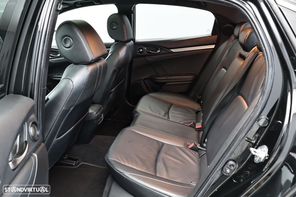 Honda Civic 1.0 i-VTEC Comfort - 27