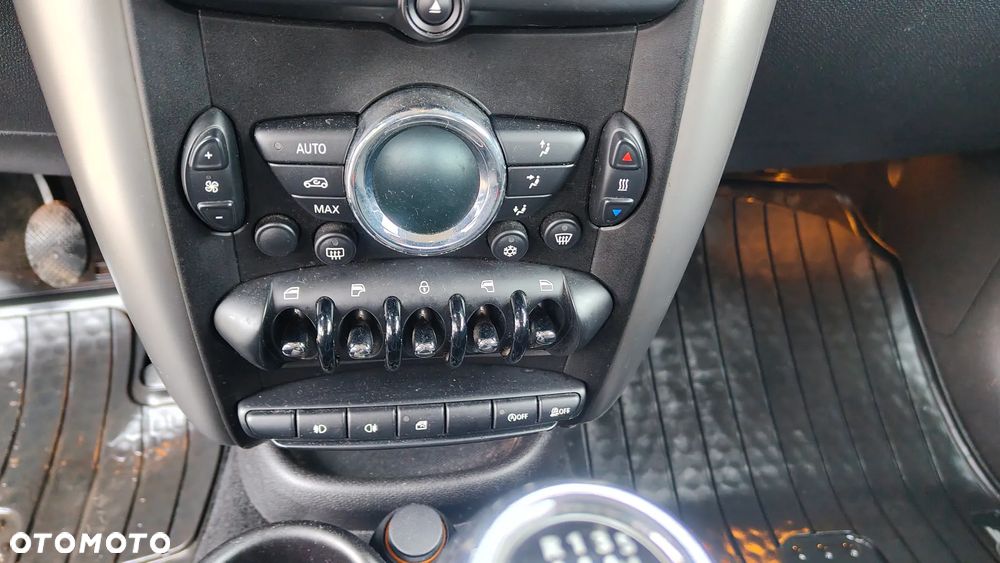 MINI Countryman One - 8