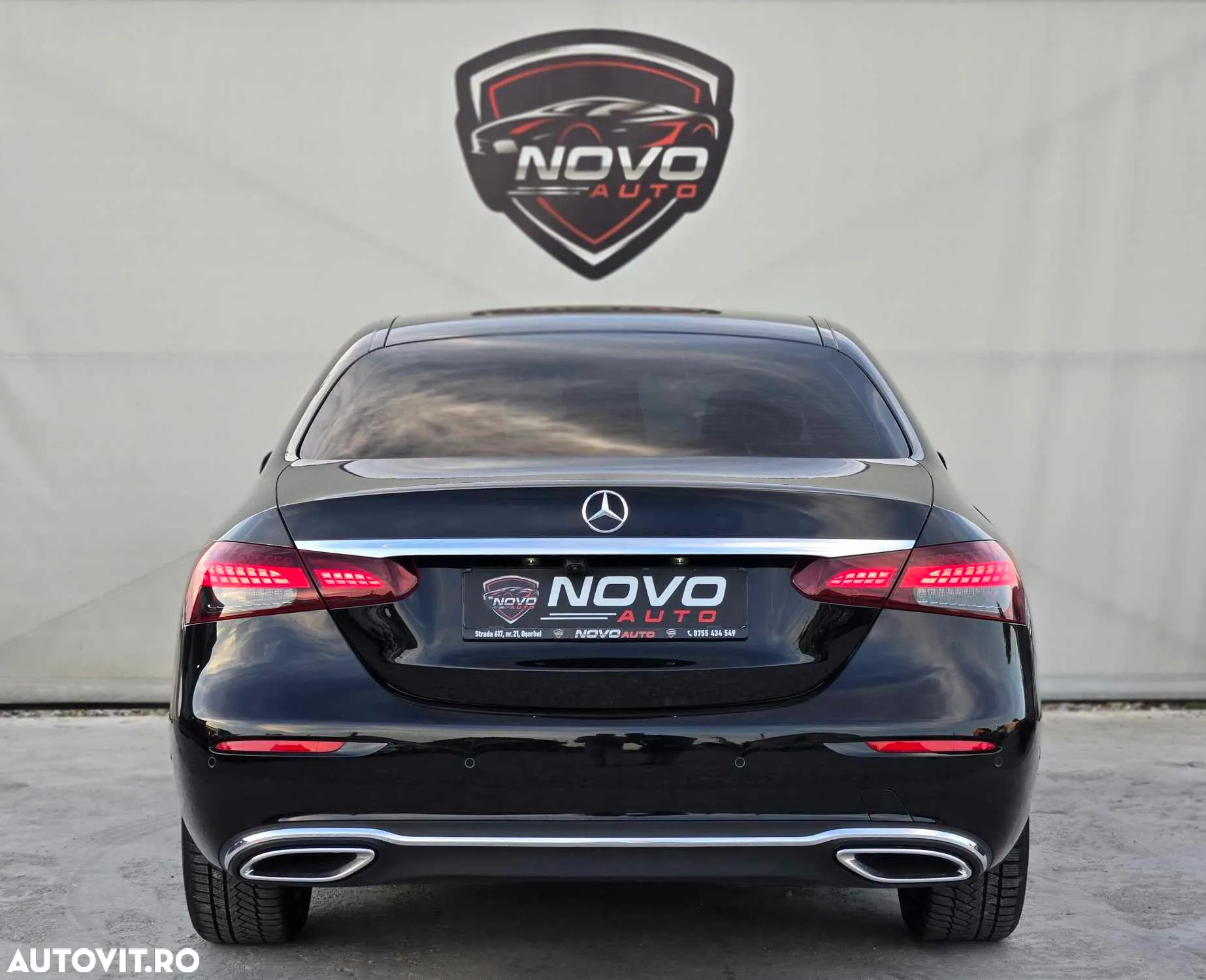 Mercedes-Benz E 220 d T 9G-TRONIC Avantgarde - 34