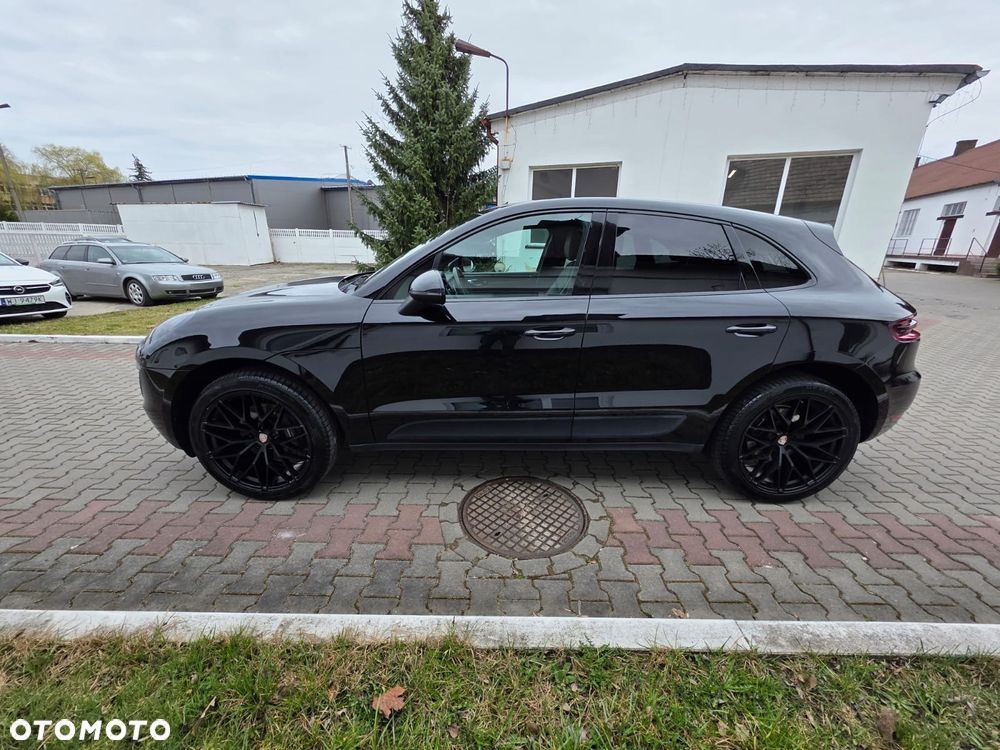 Porsche Macan - 2