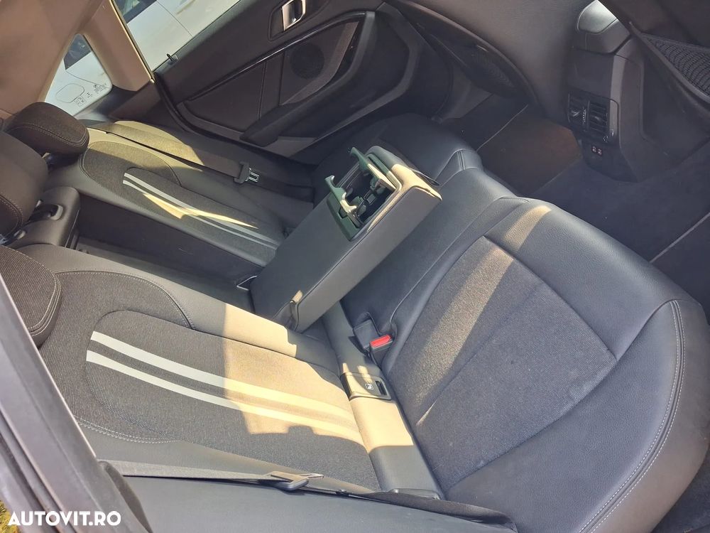 BMW Seria 2 218i Aut. Luxury Line - 23