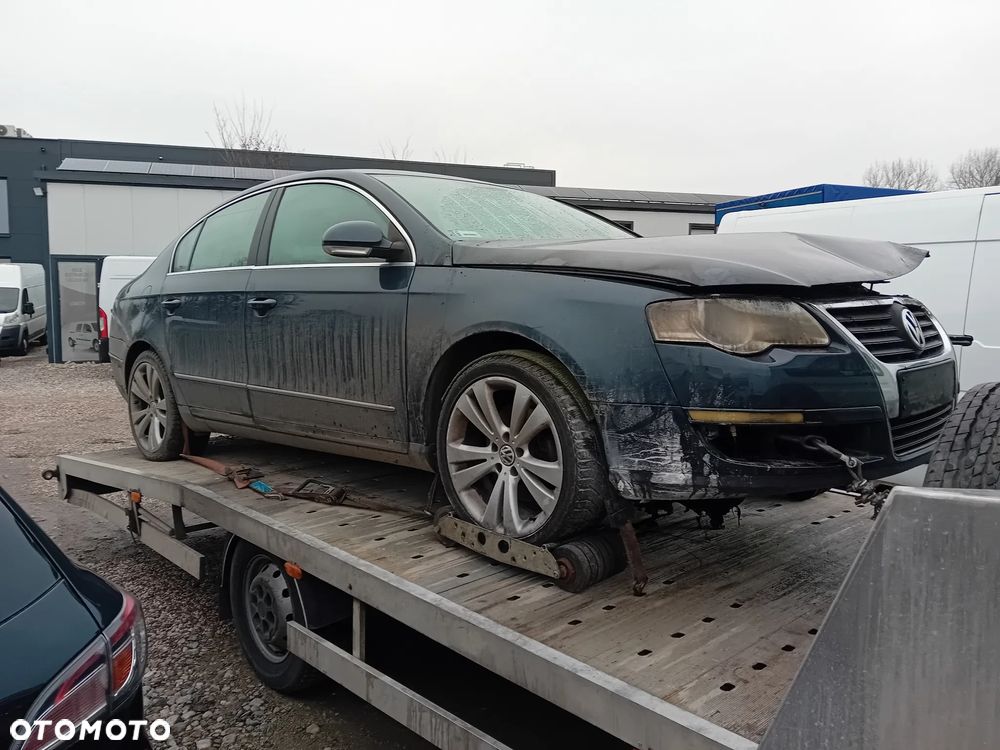 Volkswagen Passat - 3