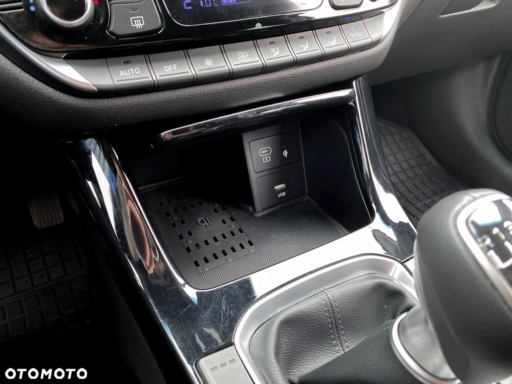 Hyundai i30 1.5 T-GDI 48V Smart - 22