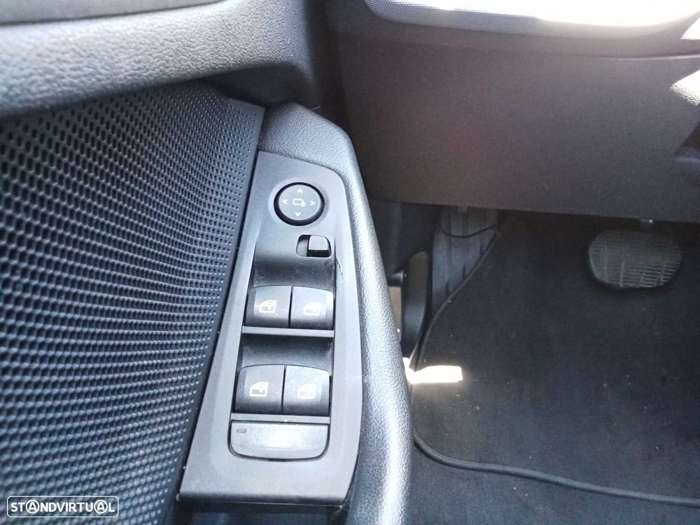 BMW 118 d - 15