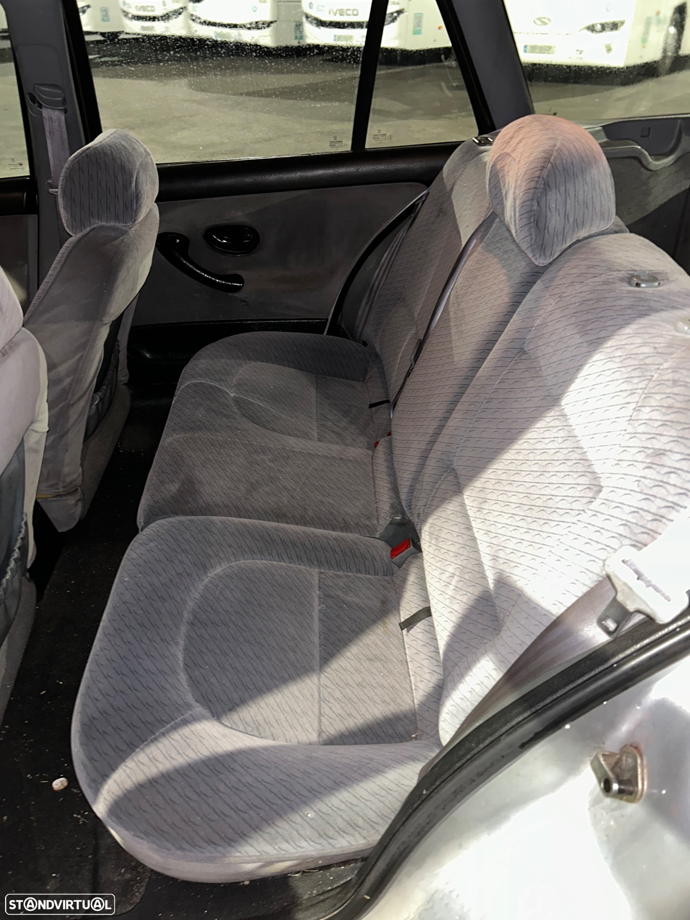 Peugeot 406 1.9 TD Executive - 7