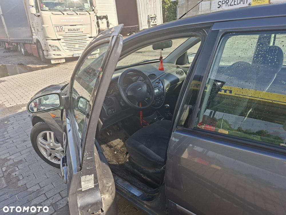 Ford Focus - 5