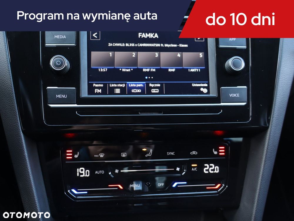 Volkswagen Passat - 14