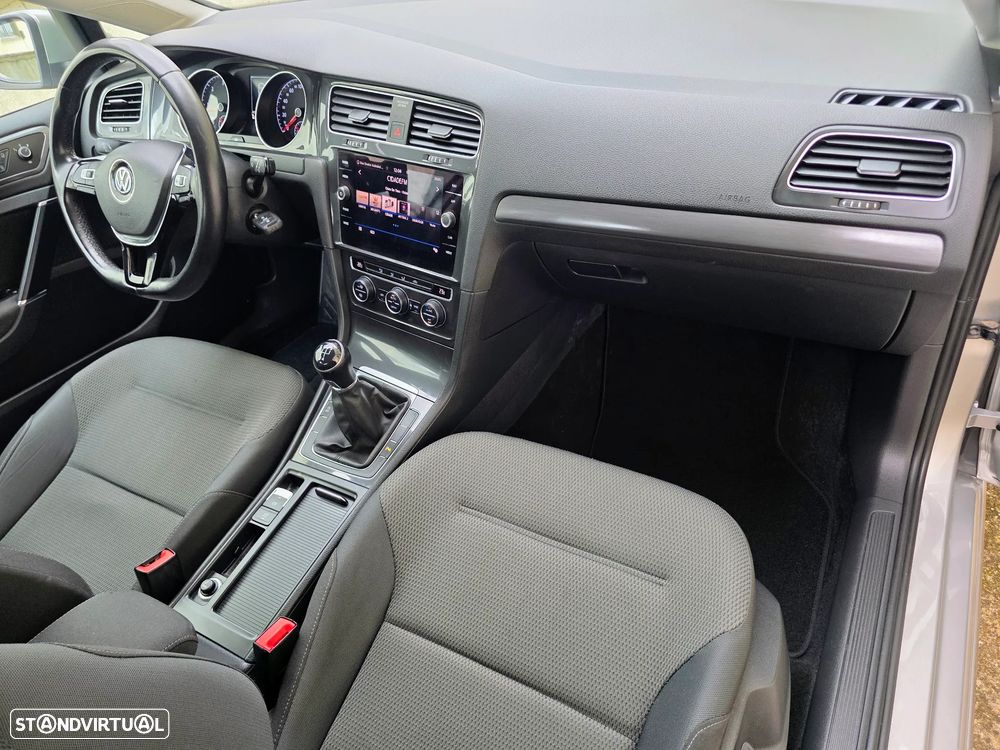 VW Golf 1.6 TDI Confortline - 45