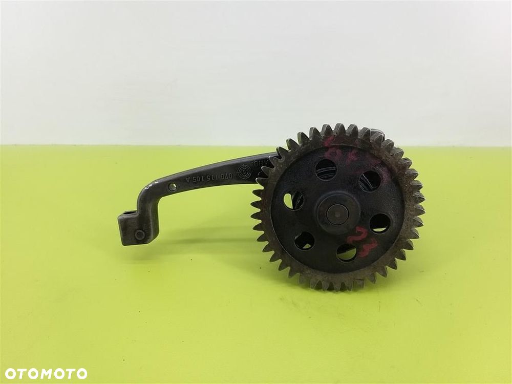 Pompa olejowa VW Transporter T5 2.5TDI 2003-2009  070115105A - 7