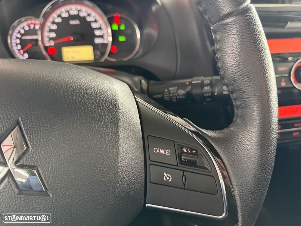 Mitsubishi Space Star 1.2 Intense - 13