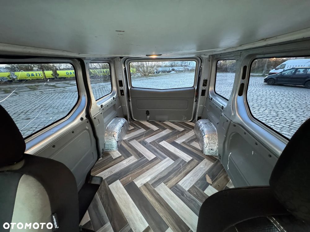 Renault Trafic 2.5 DCI 135 KM - 4
