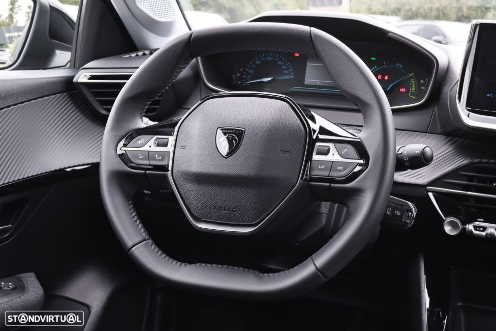 Peugeot 208 - 9