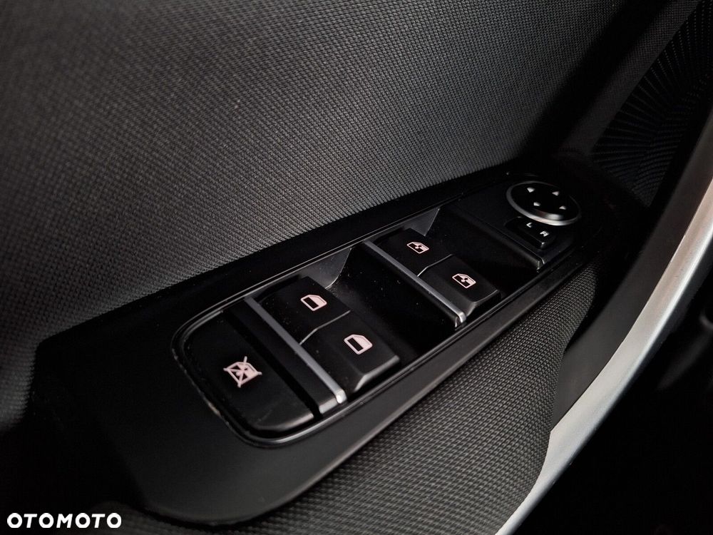 Kia Ceed 1.5 T-GDI M DCT - 37