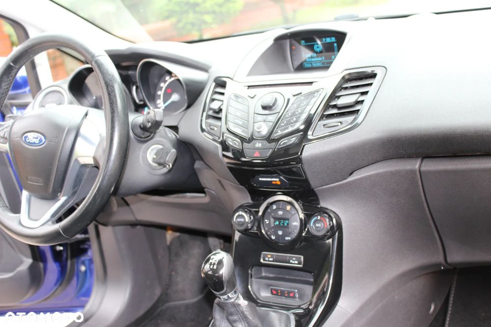 Ford Fiesta 1.0 EcoBoost STart-Stop ST-LINE - 10