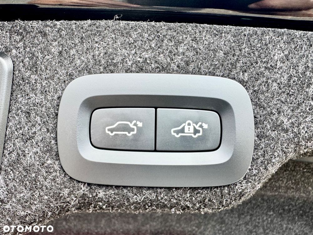 Volvo S90 T8 Twin Engine AWD Geartronic Inscription - 40