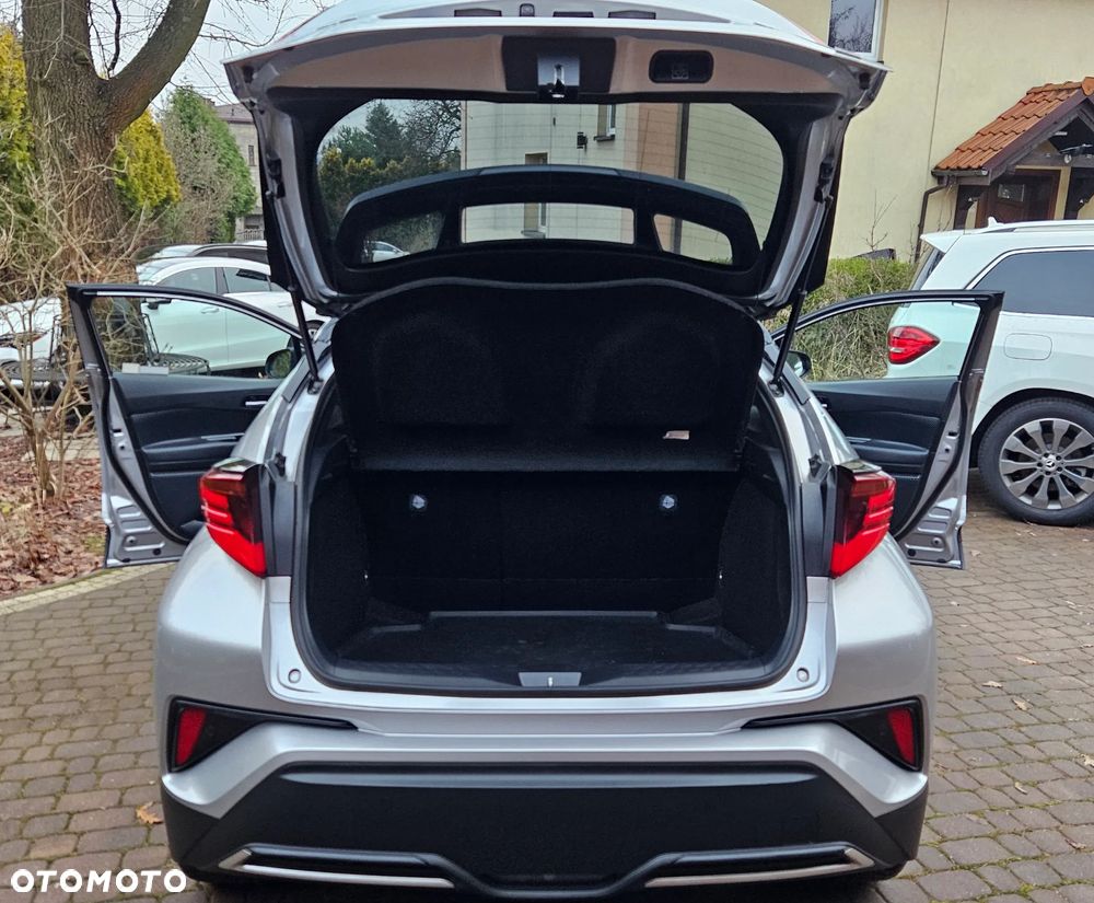 Toyota C-HR - 16
