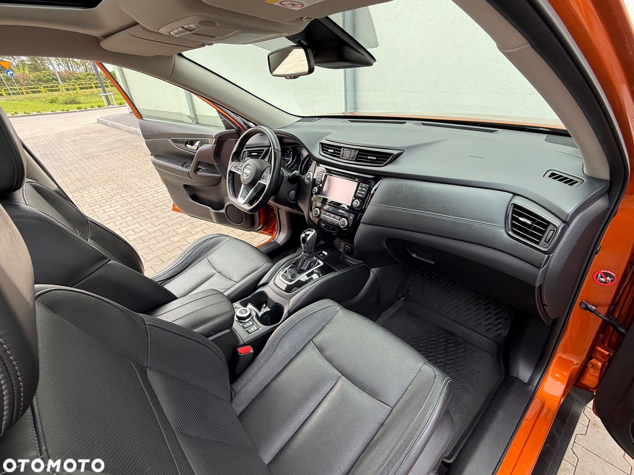 Nissan X-Trail 2.0 dCi Tekna 4WD Xtronic 7os - 23