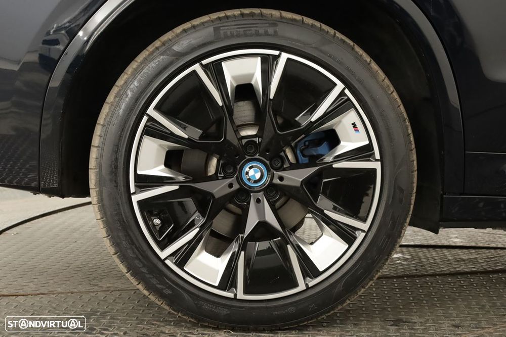 BMW iX3 M Sport Impressive - 5