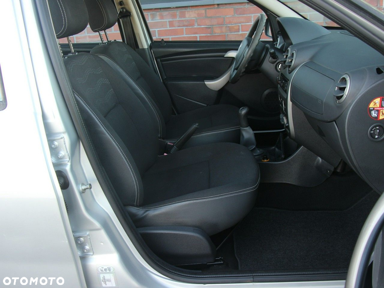Dacia Sandero Stepway 1.6 - 39