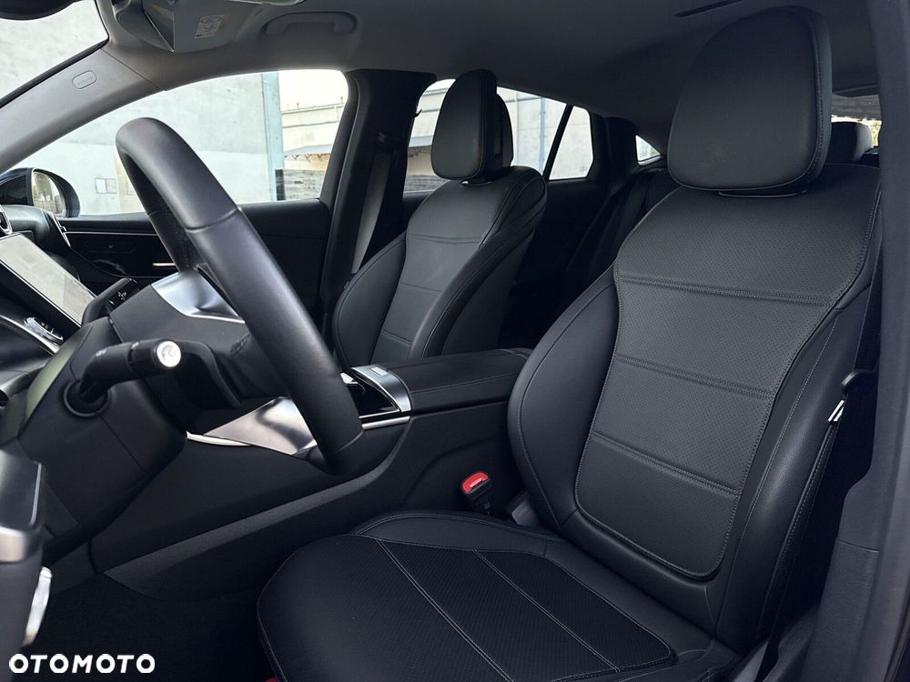 Mercedes-Benz GLC 200 d mHEV 4-Matic Avantgarde - 12