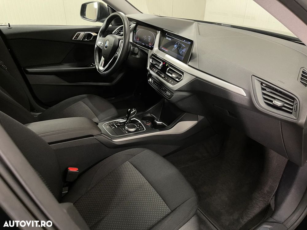 BMW Seria 2 218i Aut. Advantage - 11