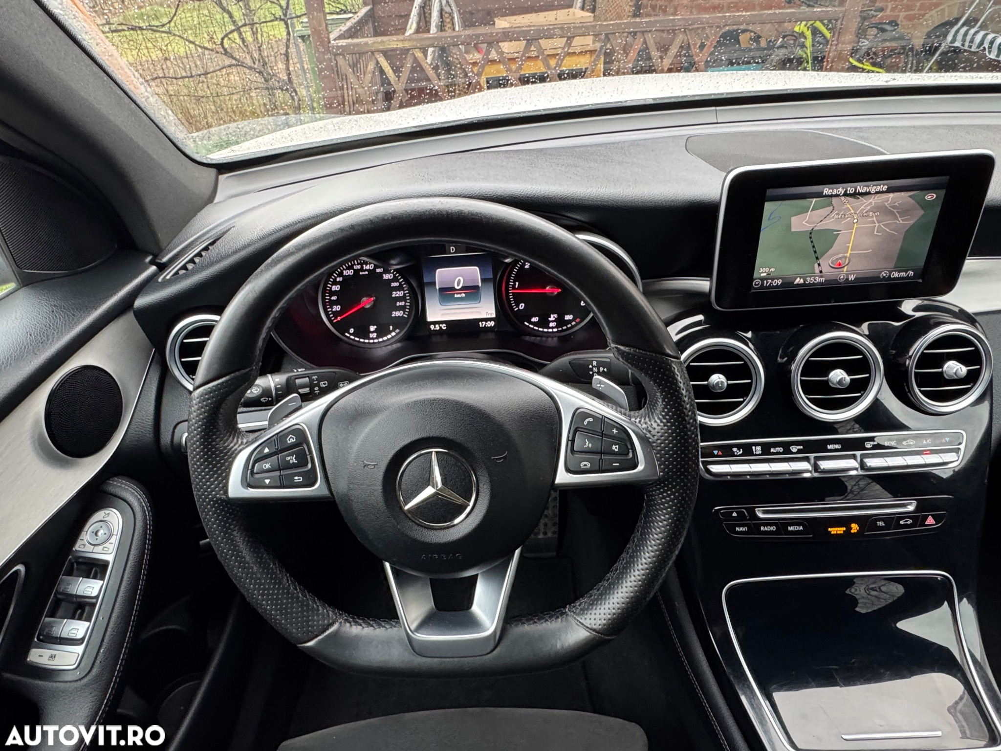 Mercedes-Benz GLC 250 d 4Matic 9G-TRONIC AMG Line - 13