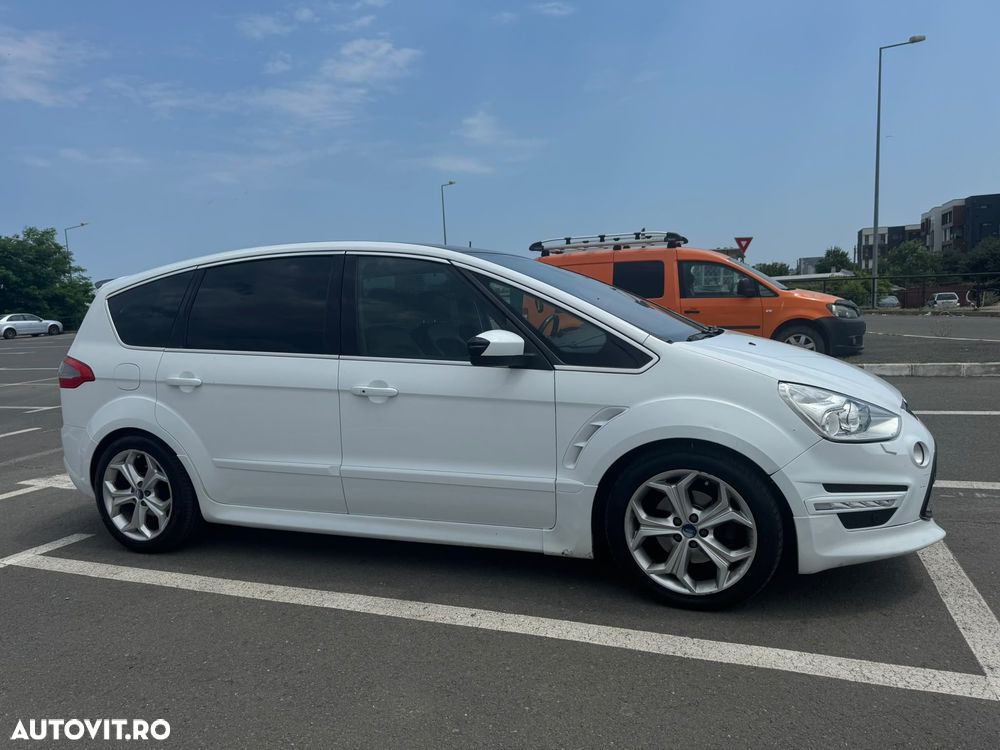 Ford S-Max - 21