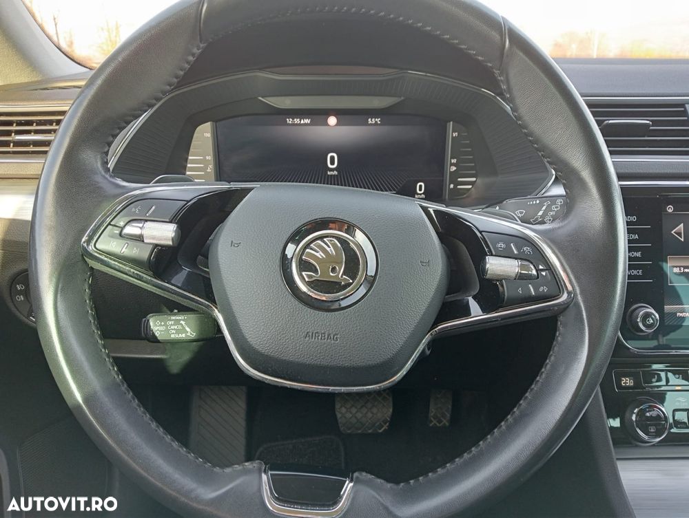 Skoda Superb 2.0 TDI DSG Ambition - 6