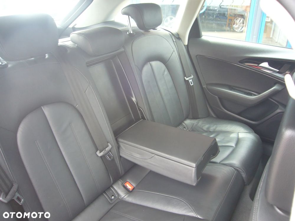 Audi A6 Avant - 17
