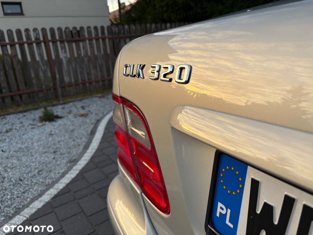 Mercedes-Benz CLK - 6