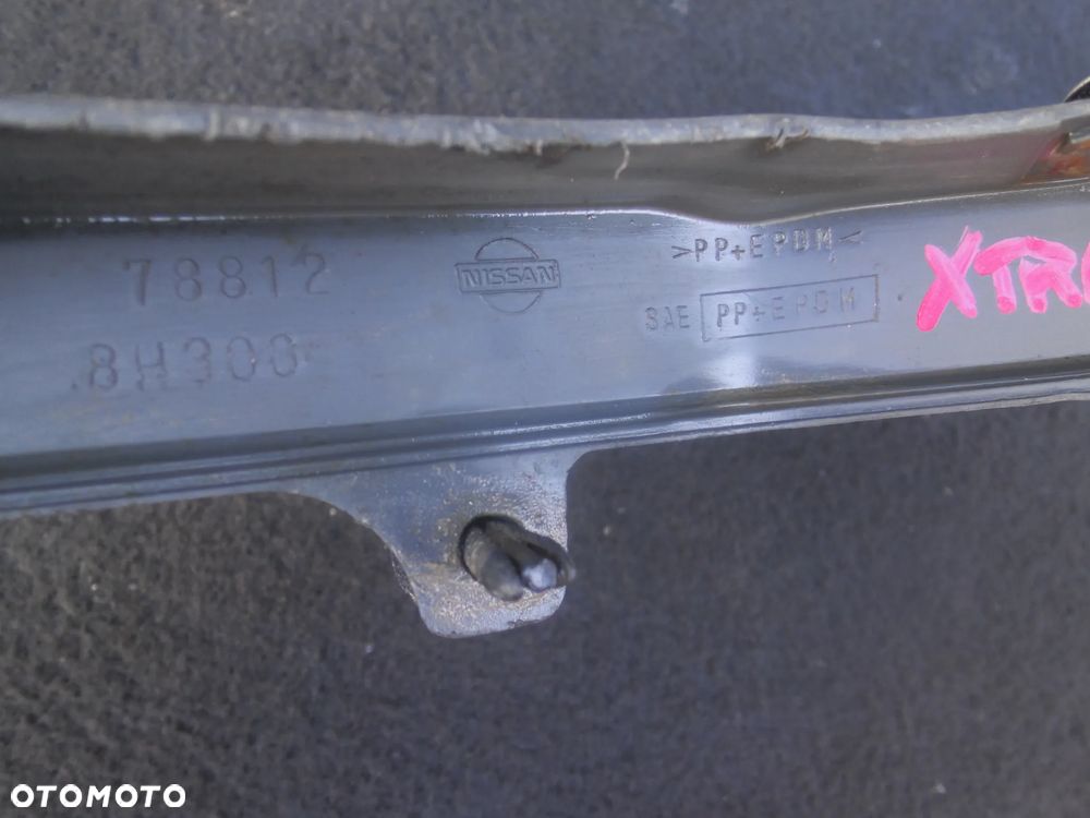 Nissan X-trail T30 CHLAPACZE TYŁ 78813-8H300 78812-8H300 KOMPLET PRAWY LEWY - 8
