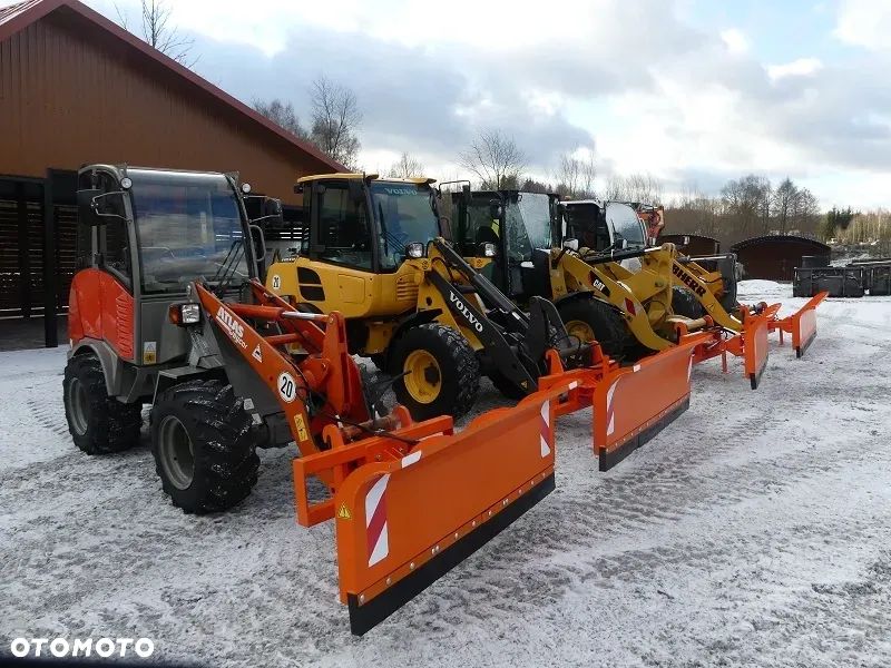 Pług do odśnieżania do ładowarki - 4