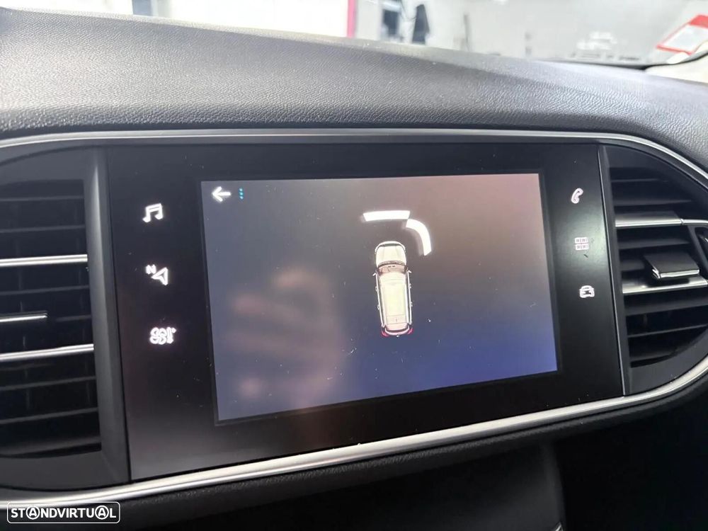 Peugeot 308 SW 1.2 PureTech Style - 44