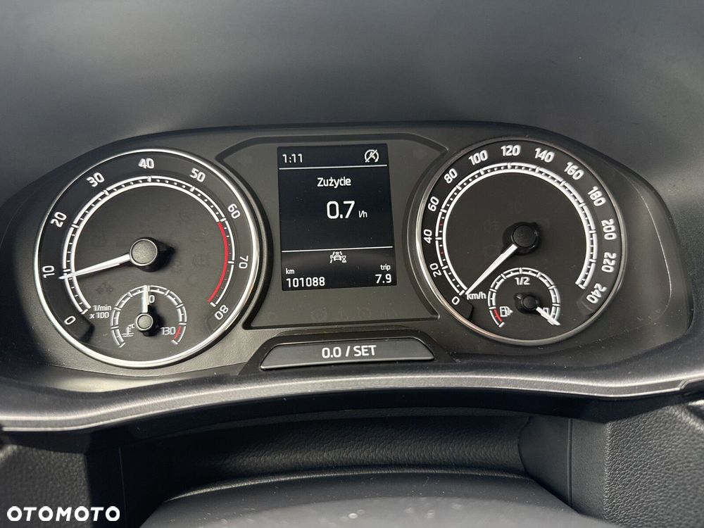 Skoda Fabia 1.0 Ambition - 14