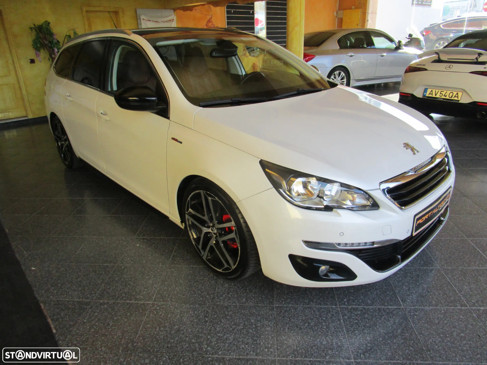 Peugeot 308 SW 1.6 BlueHDi GT Line - 4