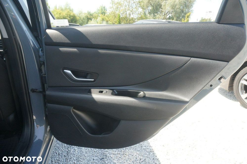 Hyundai Elantra 1.6 Modern - 28