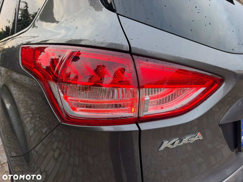 Ford Kuga - 4