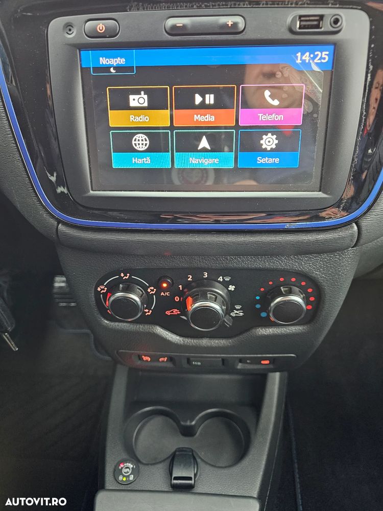 Dacia Lodgy 1.6 Stepway - 38