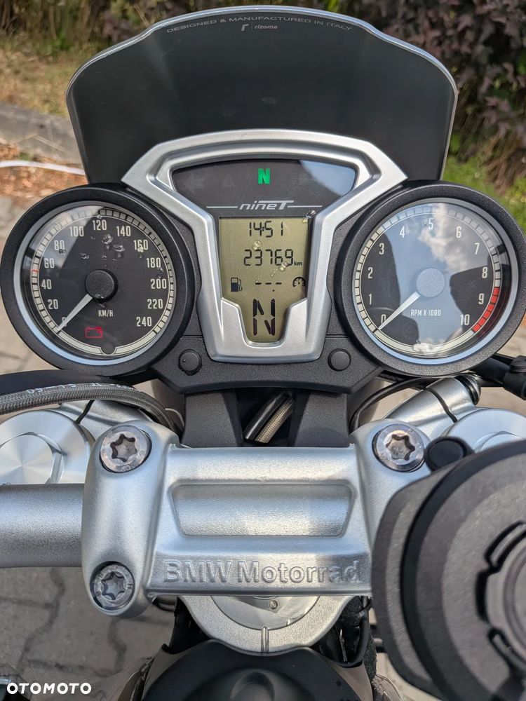 BMW R - 6