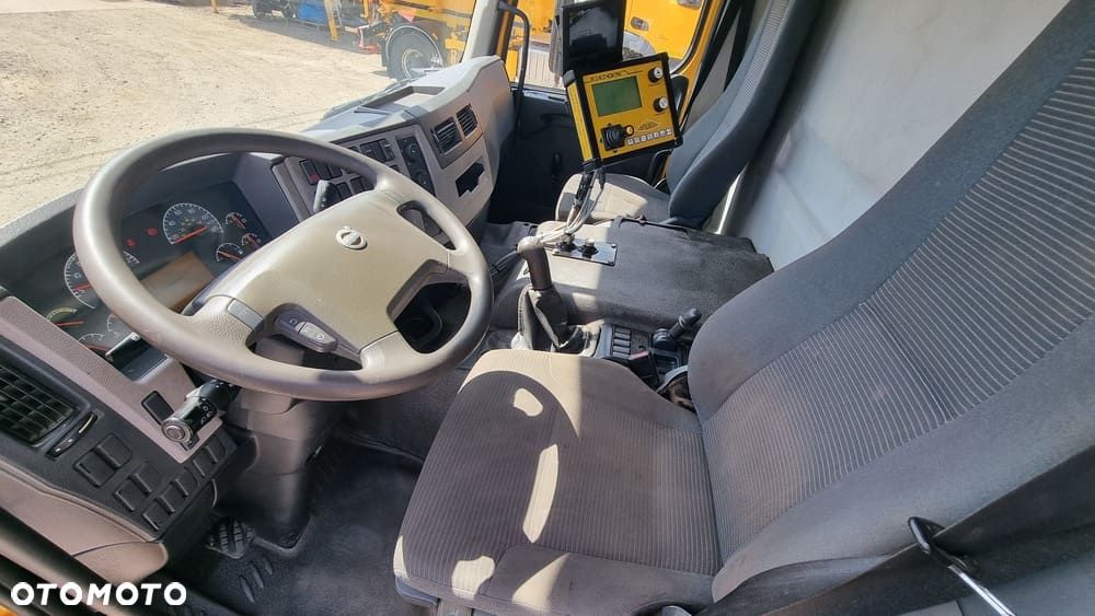 Volvo FE 300 - 6