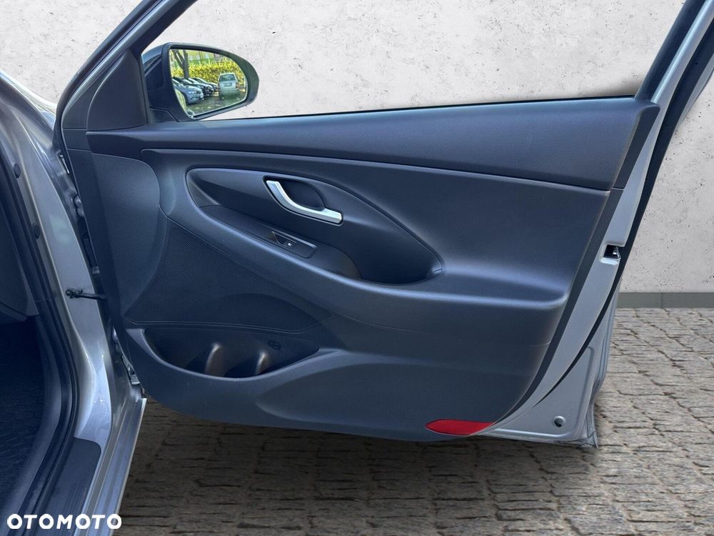 Hyundai i30 1.5 DPI Smart - 38