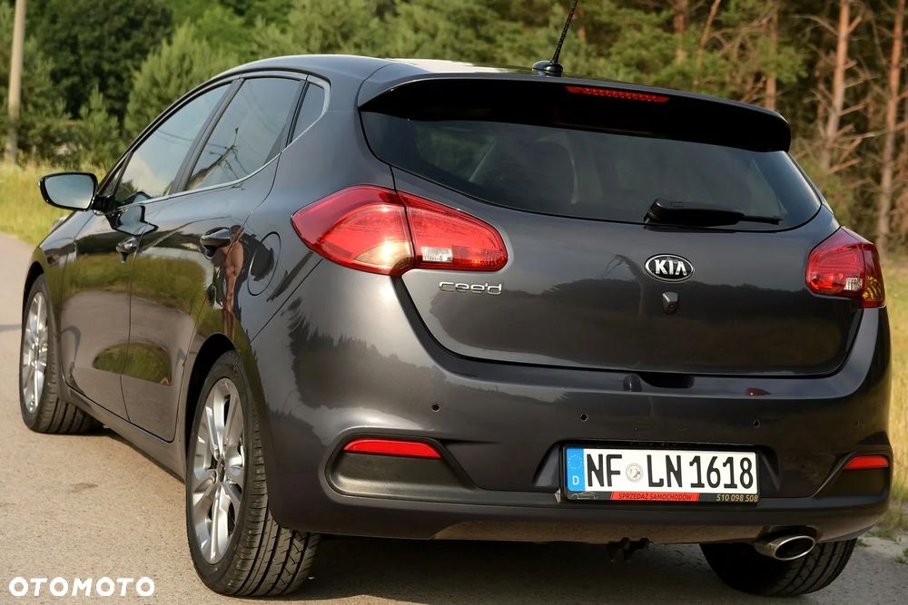 Kia Ceed 1.6 GDI DCT Platinum Edition - 6
